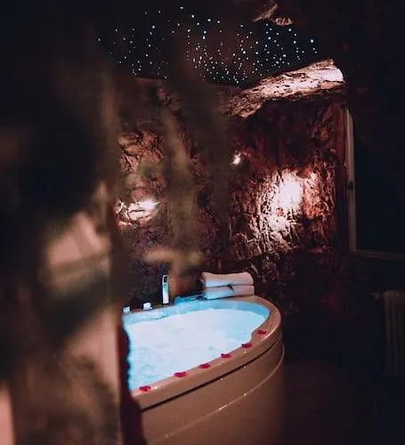 2 Mit Whirlpool Appartement *